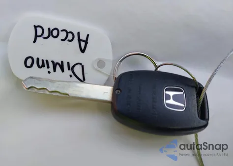 2008 Honda Accord 2.4 Ex-L из США, поврежденный, VIN 1HGCS12808A001253